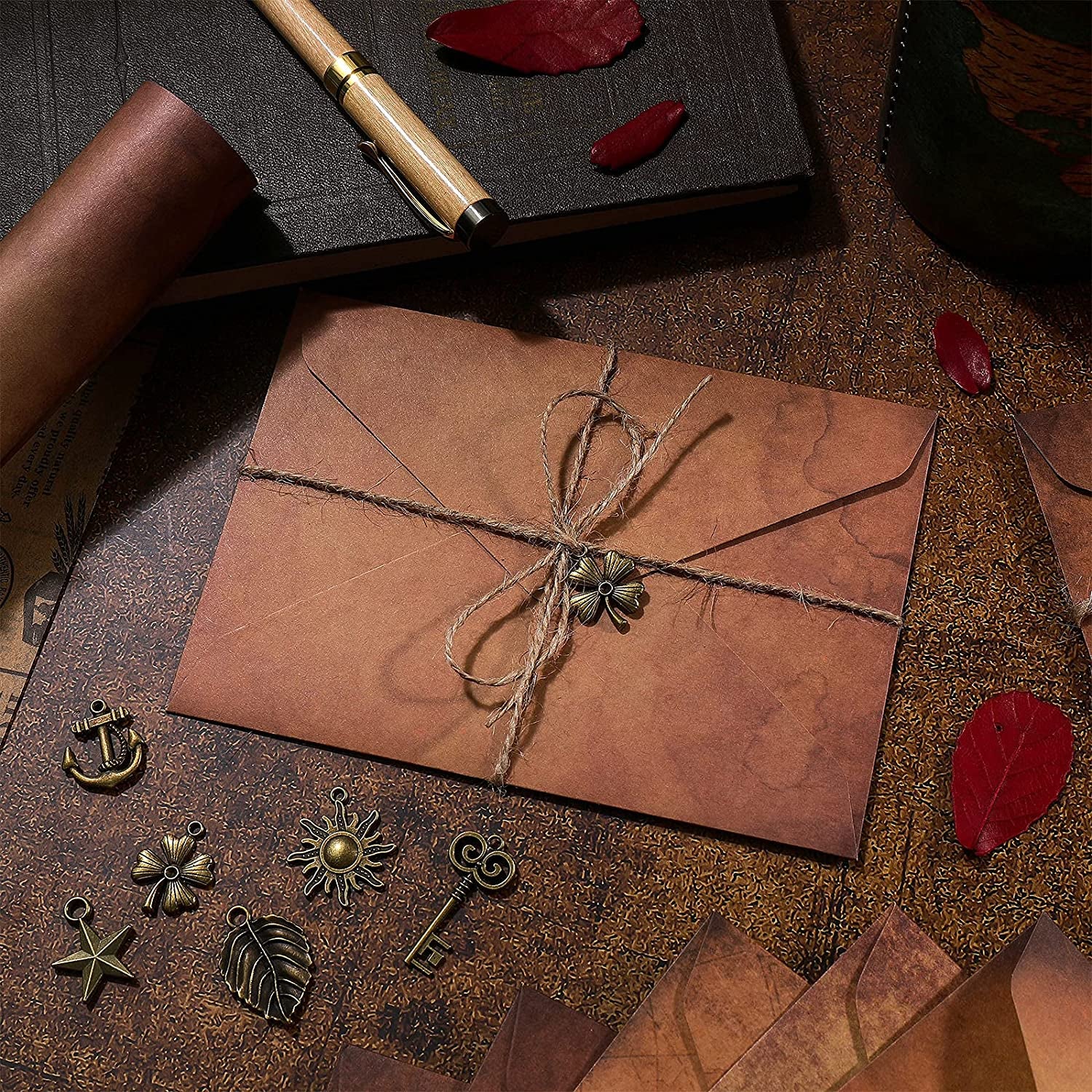Vintage Stationary Paper and Envelopes Set